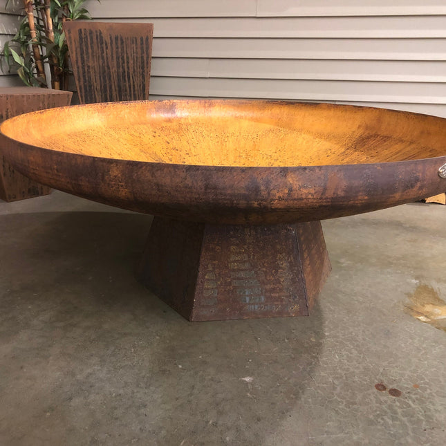 The Timberline: 48 Inch Steel Fire Pit