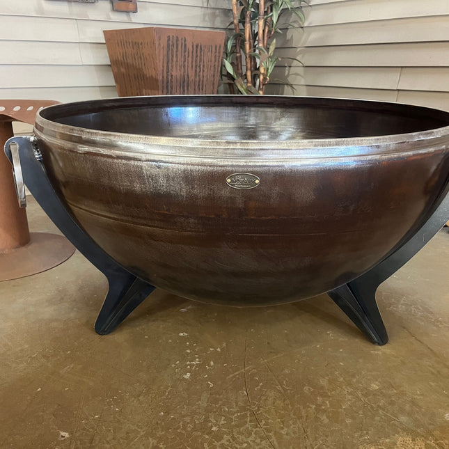 The Knights Cauldron Steel Fire Pit