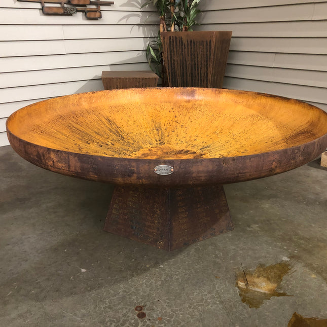 The Timberline: 48 Inch Steel Fire Pit